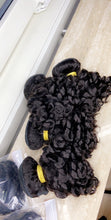 Load image into Gallery viewer, Natural Curls Human hair bundles 3 - With a closure or frontal
