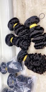 Deep Curls hair bundles 3 - With a closure or frontal